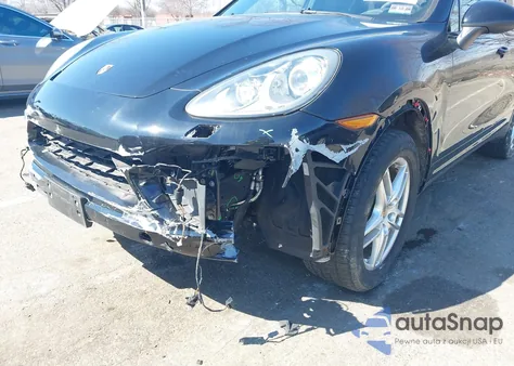 2014 Porsche Cayenne z USA, uszkodzony, nr VIN WP1AA2A28ELA03682